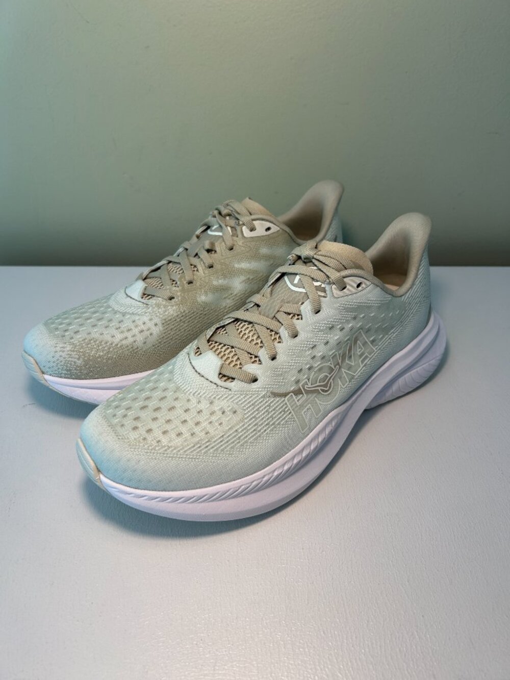 Hoka Women's Mach 6 Trainers